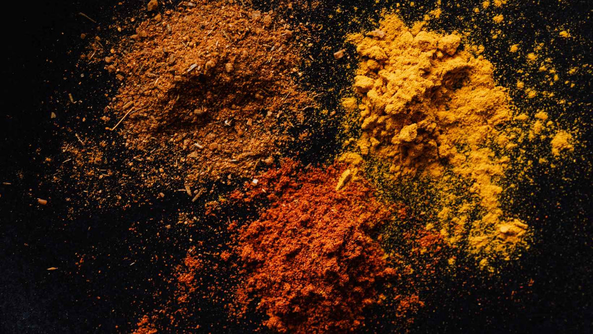 Les Épices Indispensables pour un Curry Réussi : Guide pour composer son mélange maison